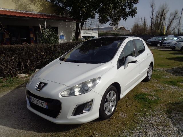PEUGEOT 308 1.6 E-HDI112 FAP ALLURE 5P