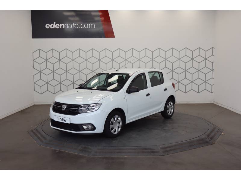 DACIA Sandero SCe 75 LaurÃ©ate