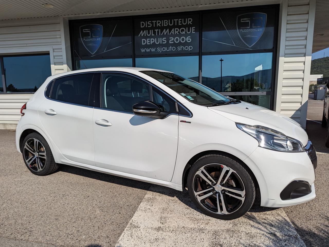PEUGEOT 208  1.2i Pure Tech 12V S&S - 110  BERLINE G