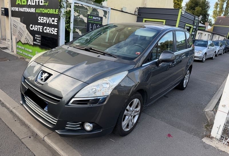 Peugeot 5008 1.6 HDI FAP PREMIUM 7PL