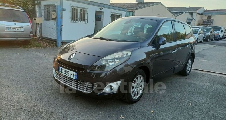 Renault Grand Scenic 1.9 DCI 130 EXPRESSION 7PL