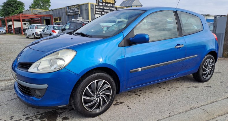 Renault Clio III 1.4 i 98 cv