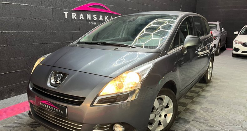 Peugeot 5008 1.6 THP 156ch BVM6 Active 5pl / PREMIERE
