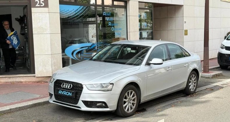 Audi A4 2.0 TDI 145 AMBIENTE MULTITRONIC BVA