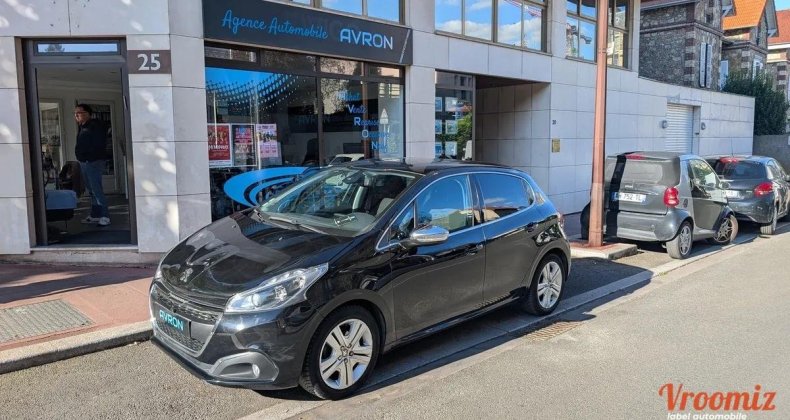 Peugeot 208 GENERATION-I 1.2 PURETECH 110 ALLURE STA