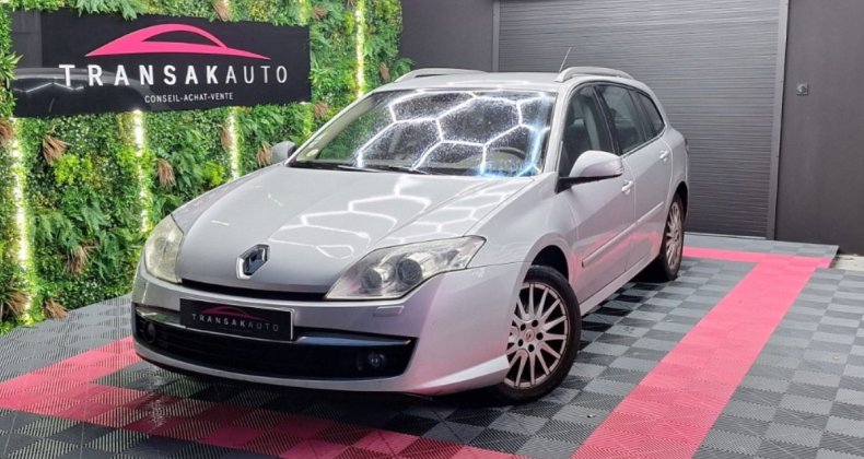 Renault Laguna III 2.0 dCi 150 ch FAP PrivilÃ¨ge A ~ Ra