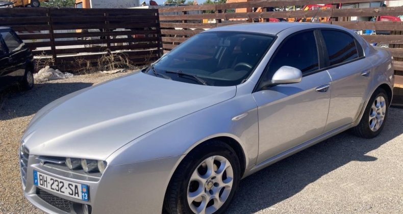 Alfa-romeo 159 1.9 JTDM 120 cv bv6