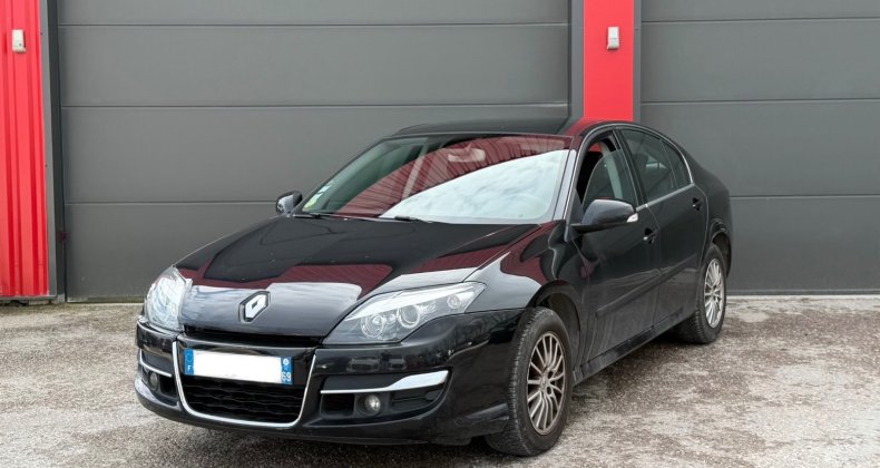 Renault Laguna III 1.5 dCi 110 eco2 Black Edition