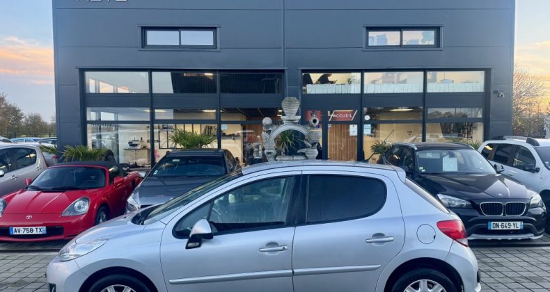 Peugeot 207 1.4E 90CH PREMIUM 2-TRONIC