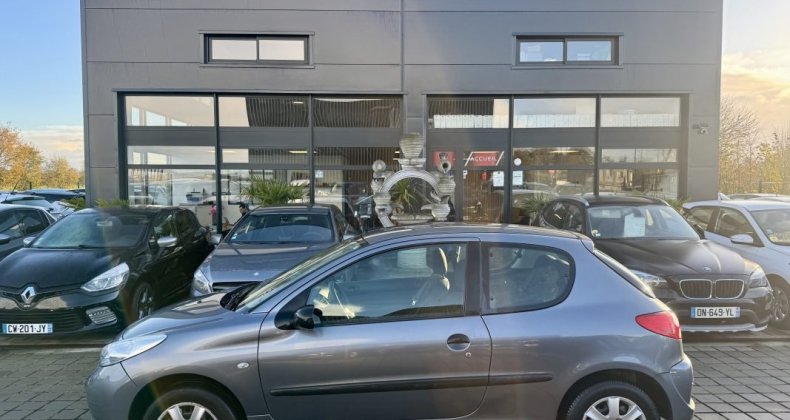 Peugeot 206+ PLUS   1.1 URBAN