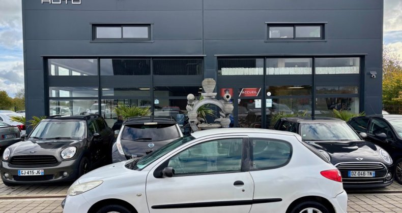 Peugeot 206 206+ 1.1 Access 3p 60 CH URBAN