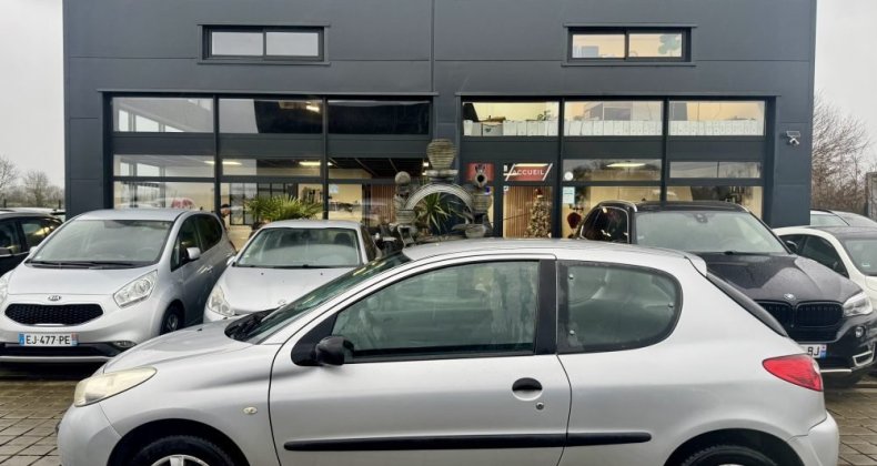 Peugeot 206+ PLUS   1.1 URBAN
