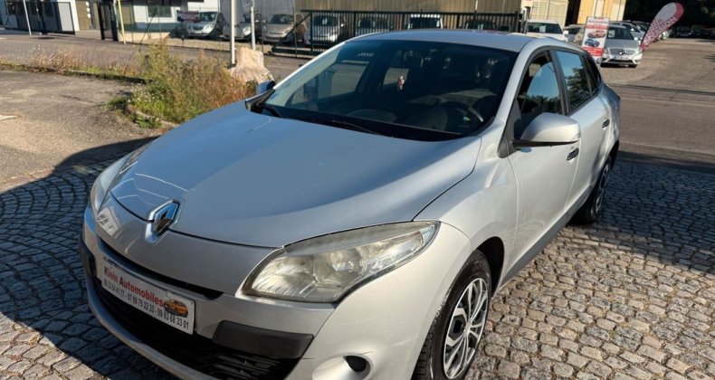 Renault Megane SociÃ©tÃ© III Estate 1.5 dCi 110 cv-2011