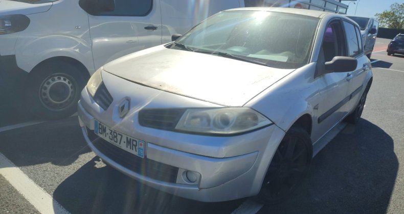 Renault Megane AUTHENTIQUE 1.5DCI 85 PAYE EBN 4X