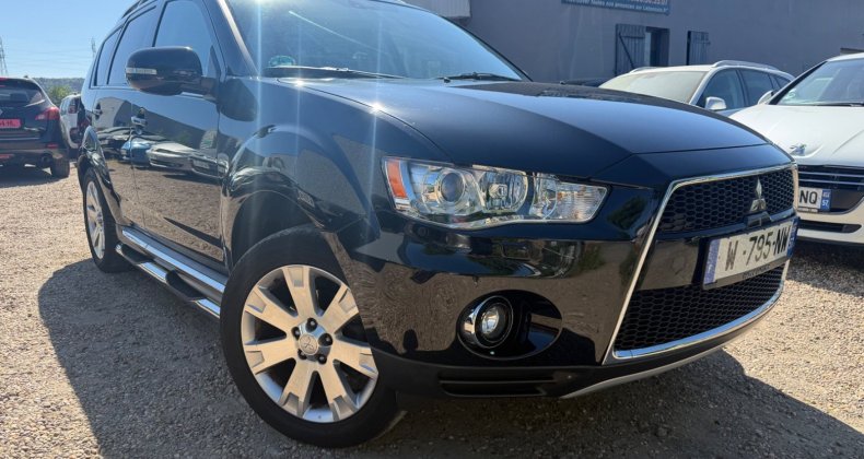 Mitsubishi Outlander 2.2 D-D 155 Instyle 4WD *CUIR * GPS * CA