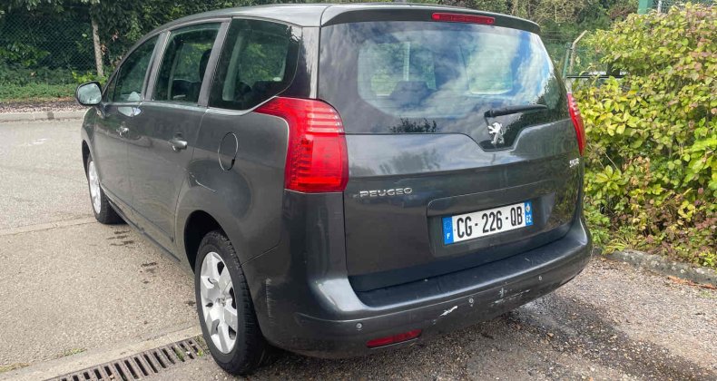 Peugeot 5008 1.6 HDi 1560cm3 112cv