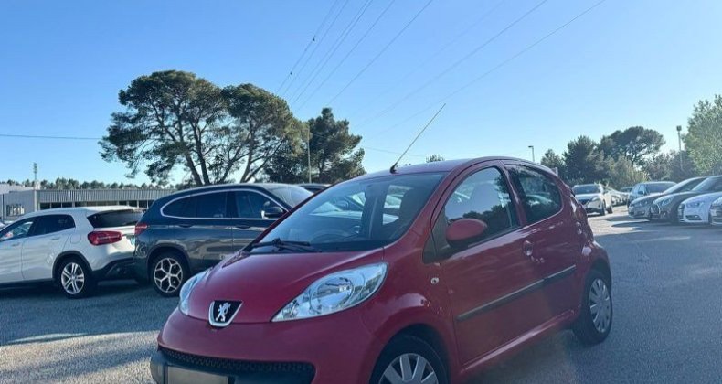 Peugeot 107 1.0 12v Trendy 2-Tronic 5p