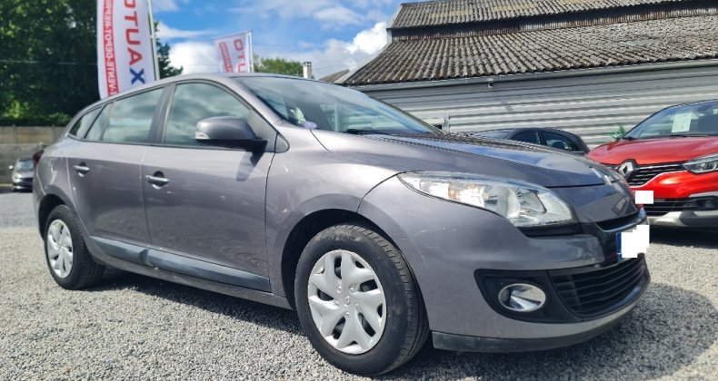 Renault Megane III ESTATE 1.6L 16V 110 CV Authentique *