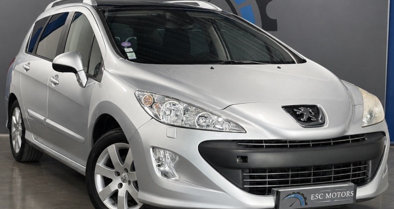 Peugeot 308 SW 1.6 premium 120ch 7 PLACES - TOIT PANO -