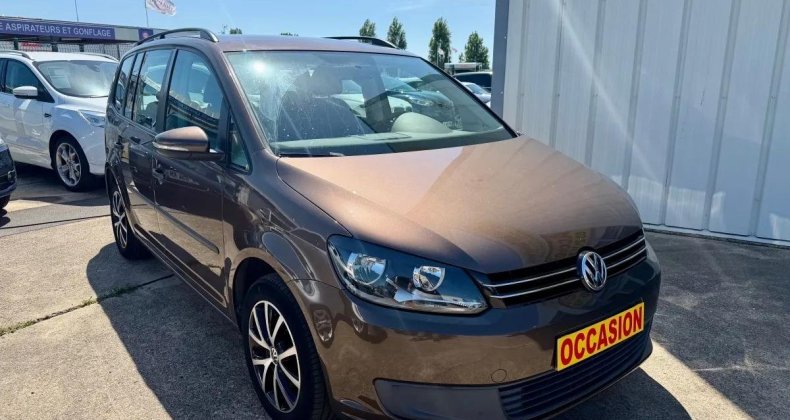 Volkswagen Touran 1.6 TDI 105 TREND LINE DSG 7 / DISTRIBUT