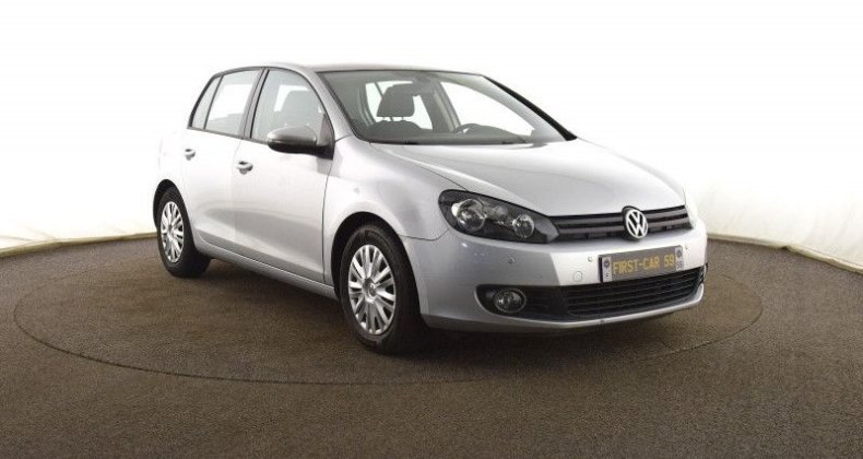 Volkswagen Golf VI 1.6 TDI 105CH BLUEMOTION FAP CONFORTL