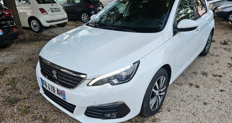 Peugeot 308 1.5 hdi 130 cv eat8 navi carplay