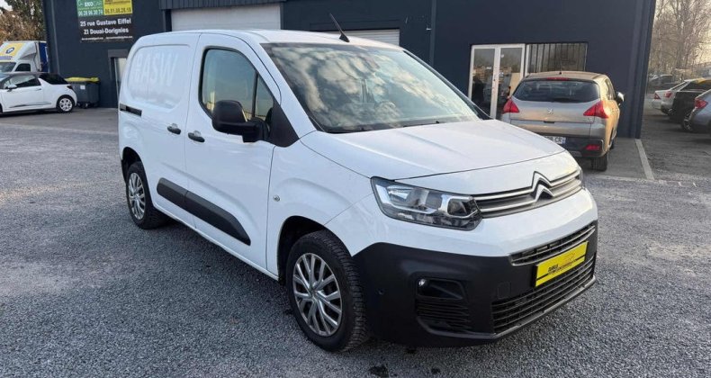Citroen Berlingo CONFORT 1L5 HDI 130 CHX -3 PLACES-