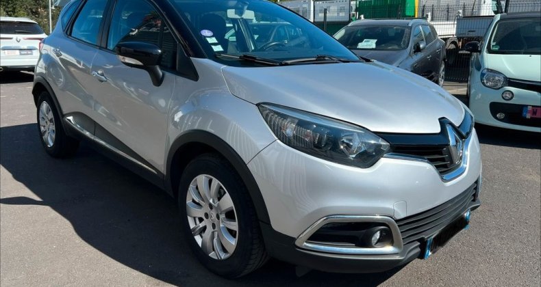 Renault Captur 0.9 TCe 90 ch ZEN â 1Ã¨re Main
