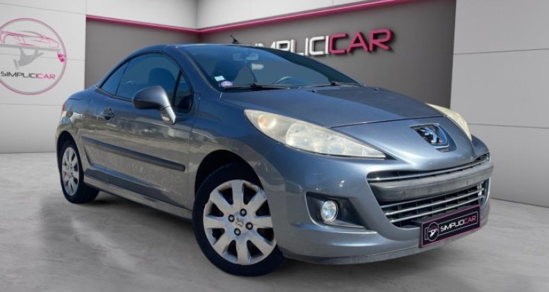 Peugeot 207 CC 1.6 16V 120 FELINE
