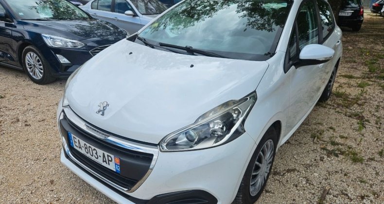 Peugeot 208 1.6 hdi 75 cv garantie revise