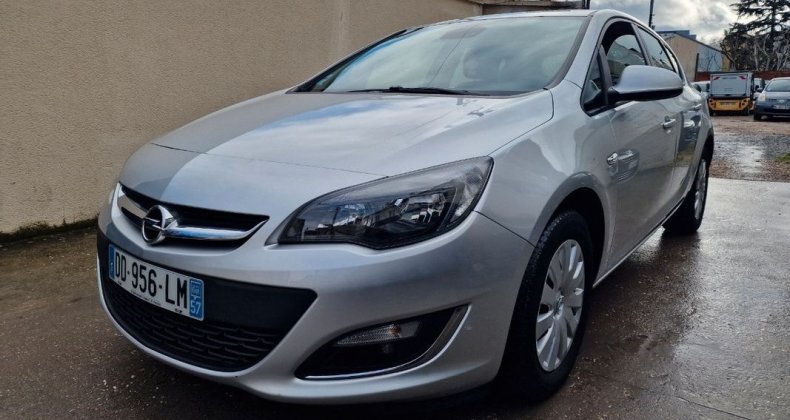 Opel Astra 1.7 cdti 110ch Ã©dition entretien a jour
