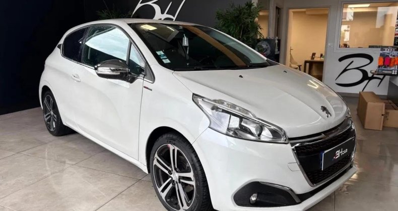 Peugeot 208 GENERATION-I 1.2 PURETECH 110 GT LINE ST