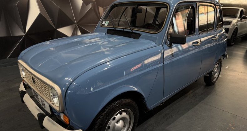 Renault 4L R4 L 112302 A