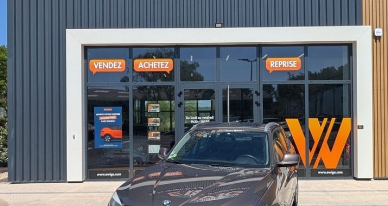BMW X1 2.0 d 177ch luxe xdrive gps toit panoram