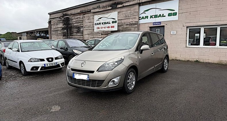 Renault Grand Scenic III 2.0 16V 140CH PRIVILEGE CVT 5 PLACES
