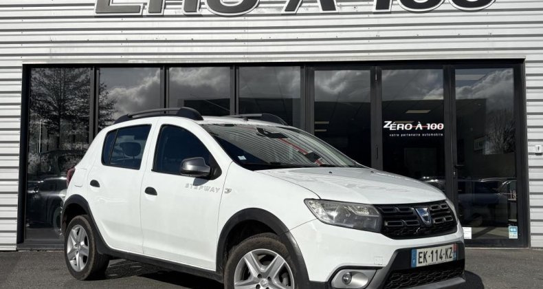 Dacia Sandero 1,5L DCI 90CH Stepway ( 4 vitre Ã©lectri