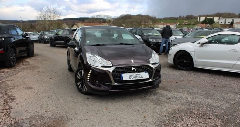 Citroen DS3 SO CHIC 82 CV ESSENCE GPS 3D CAMÃRA USB
