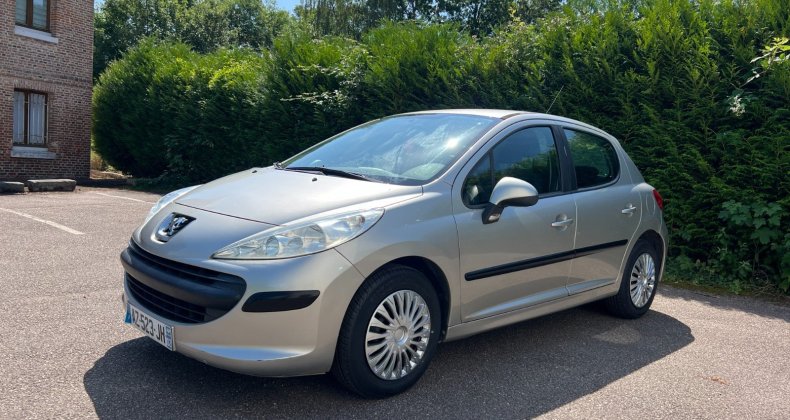 Peugeot 207 1.4 HDi 70cv BLUE LION Urban