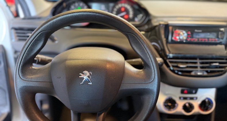 Peugeot 208 1.0 VTI 68 cv