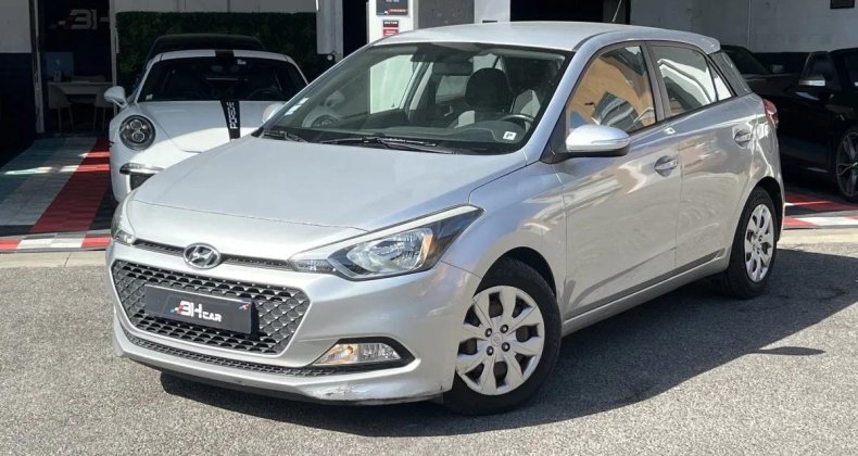 Hyundai i20 1.1 CRDI 75cv INTUITIVE / SUIVI D'ENTRET