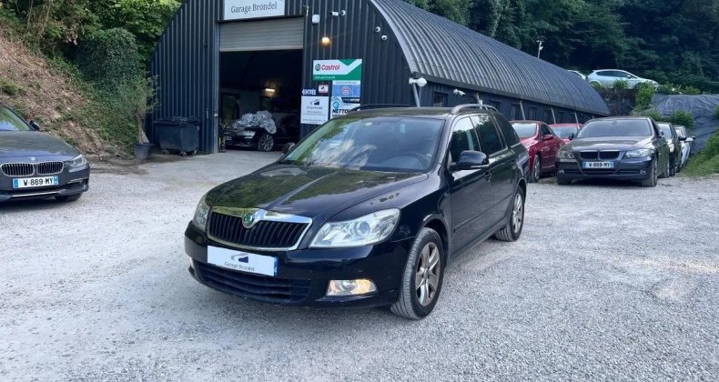 Skoda Octavia Combi 1.6 TDi 105cv Ambition Phase 2