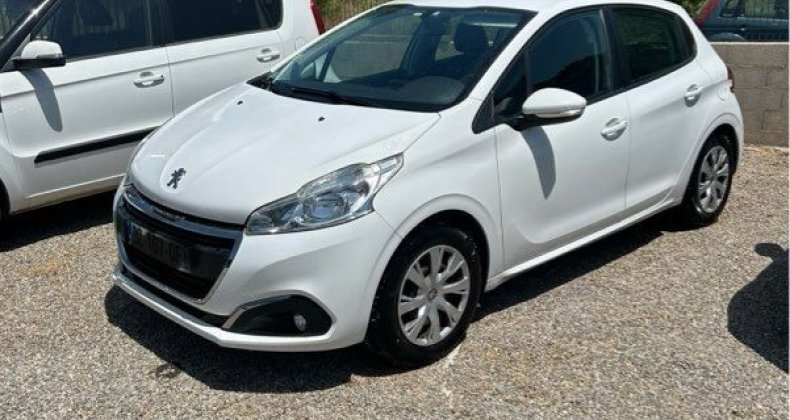 Peugeot 208 1.6 HDI 100 cv