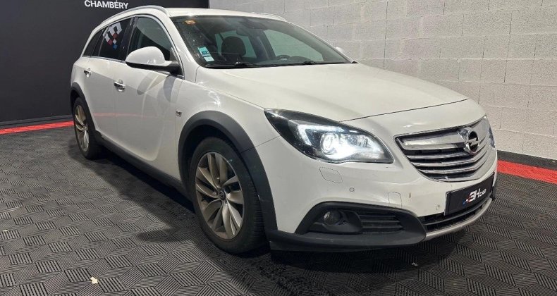 Opel Insignia GENERATION I COUNTRY-TOURER 2.0 CDTI 165