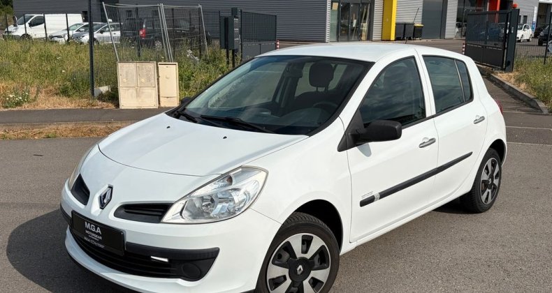 Renault Clio III 1.2 EXTREME 75 CH