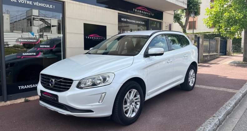 Volvo XC60 D4 163 ch StopStart Momentum // DISTRIBU