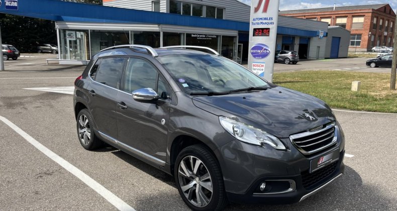 Peugeot 2008 1.2i PureTech 12V - 110 Crossway
