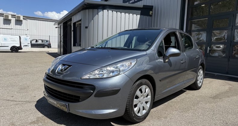 Peugeot 207 1.4 HDI70 PREMIUM 5P