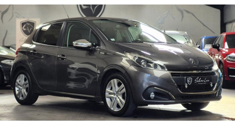Peugeot 208 1.2 82 STYLE PHASE 2 / FAIBLE KILOMETRAG