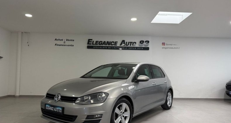 Volkswagen Golf VII 1.4 TSI 140 CONFORTLINE DSG7 5P SUIV