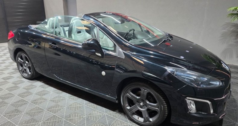 Peugeot 308 CC 1.6l 156ch Roland Garros